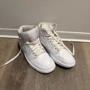 Nike Women's White Trainers